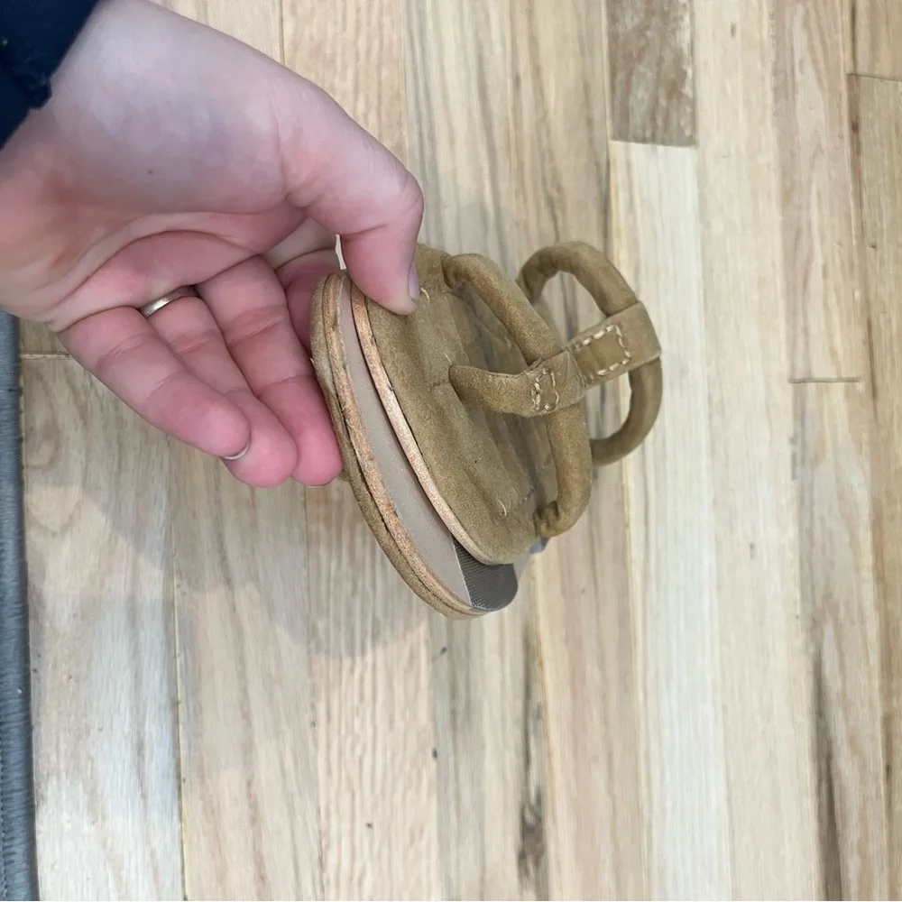 Free‎ People suede contrast stitch flat sandals 6.5